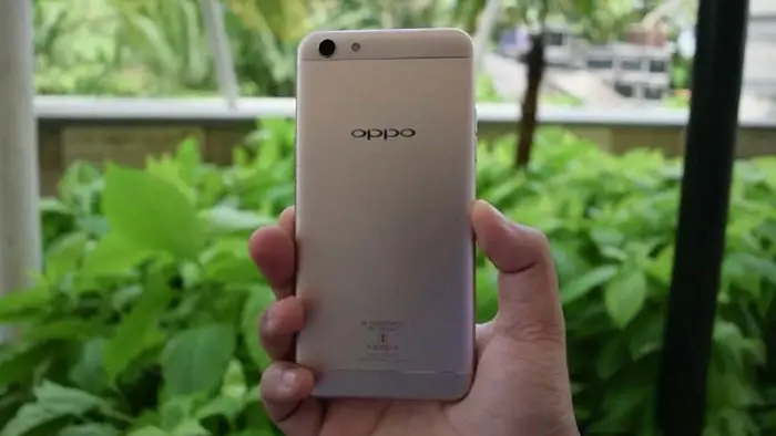 Oppo F3 Box Contents