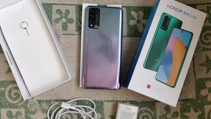 صورة Honor 10X Lite - 4