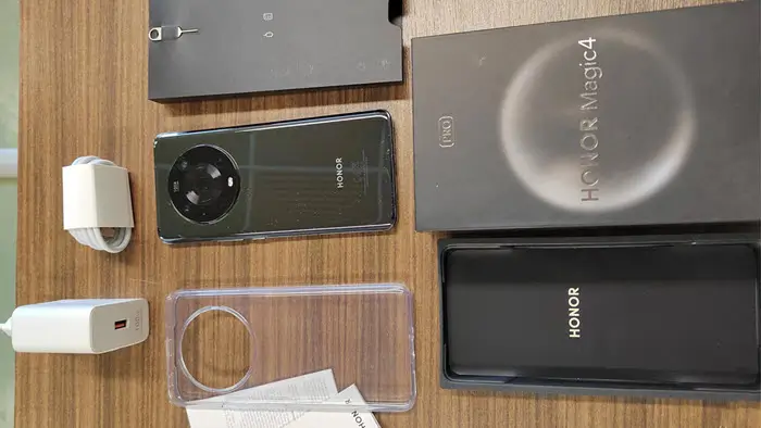 Honor Magic4 Pro Design
