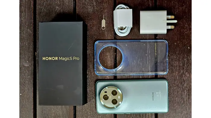 صورة Honor Magic5 Pro - 3