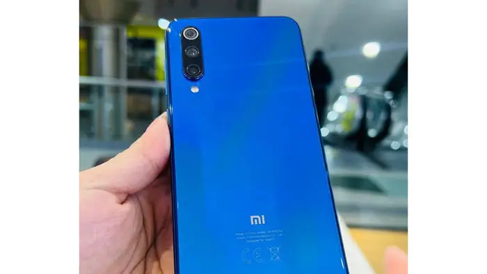 صورة Xiaomi Mi 9 SE - 3