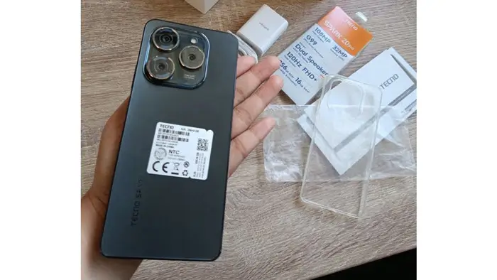صورة Tecno Spark 20 Pro - 2