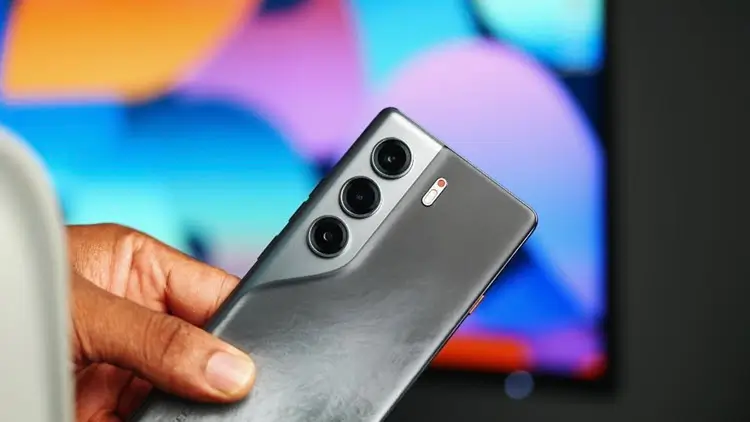صورة Tecno Camon 40 Pro - 4
