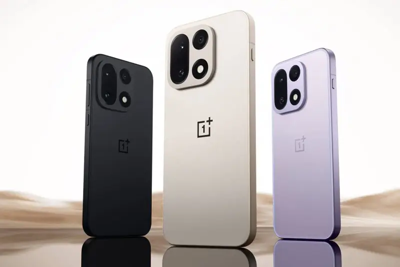 ثلاثة الوان OnePlus 15