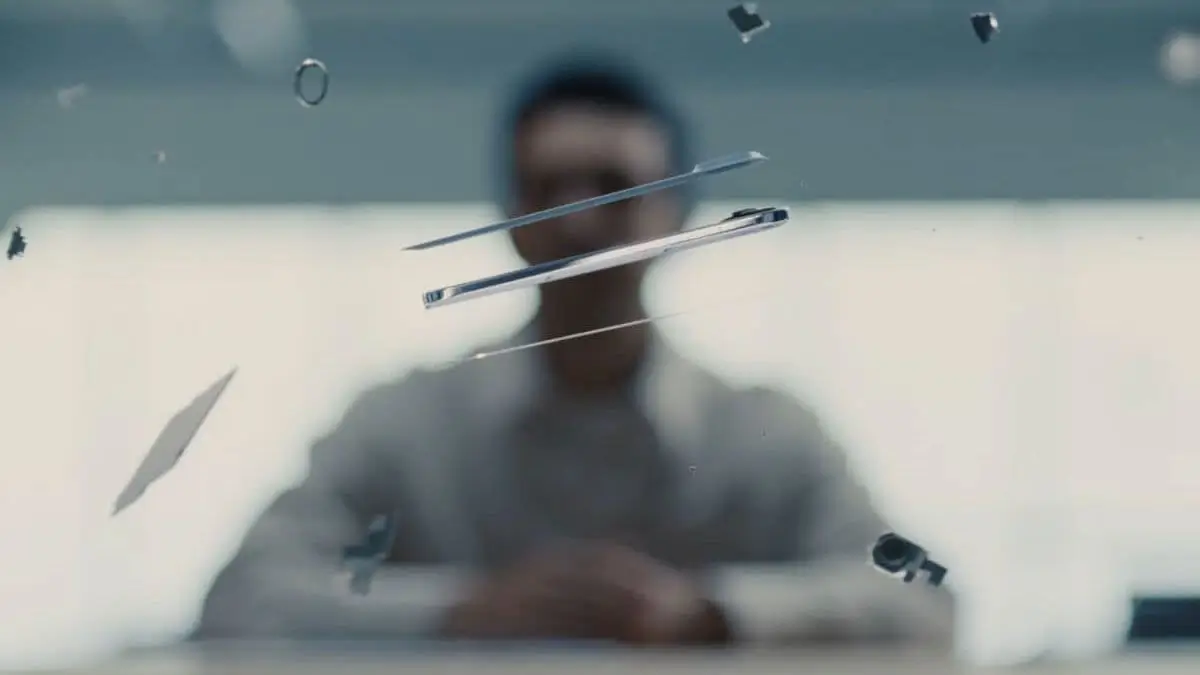 مصمم iPhone Air يغادر آبل بشكل مفاجئ وينضم إلى شركة غامضة!