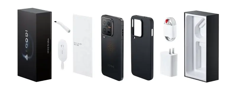 فتح علبة iQOO 15 Ultra