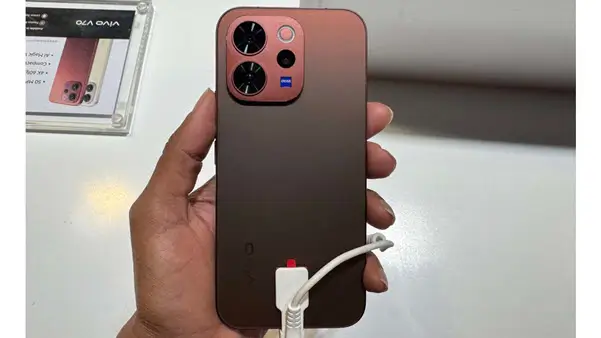 مواصفات فيفو في 70