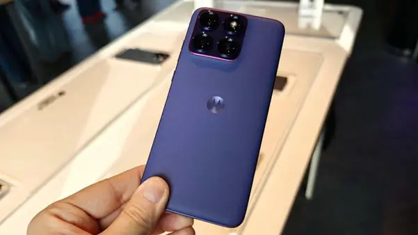 عيوب موتورولا ايدج 70 فيوجن