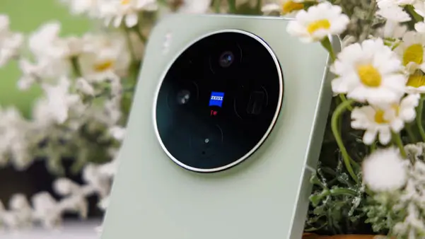 عيوب فيفو اكس 300 اس