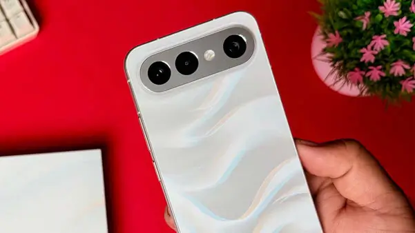 مميزات فيفو اكس 300 اف اي